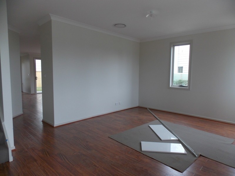 106 Lord Sheffield Circuit, Penrith NSW 2750