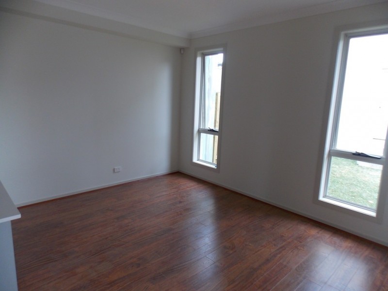 106 Lord Sheffield Circuit, Penrith NSW 2750