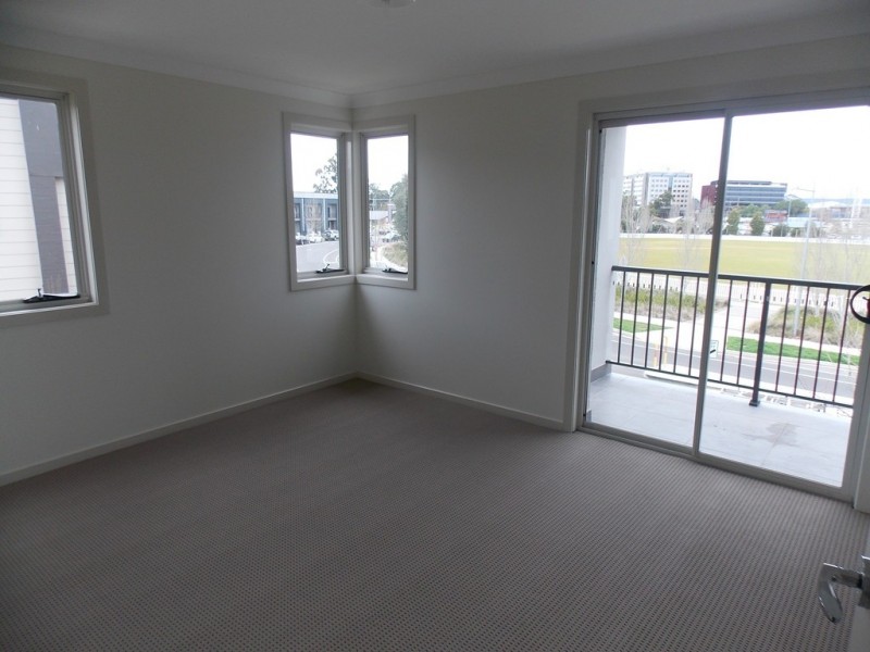 106 Lord Sheffield Circuit, Penrith NSW 2750