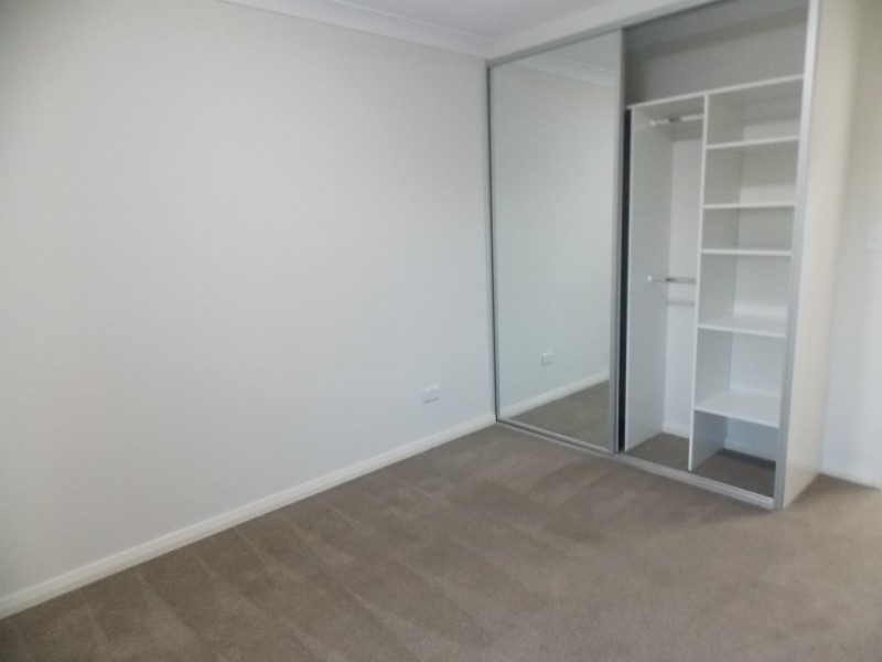 27/1 Glenmore Ridge Drive, Glenmore Park NSW 2745