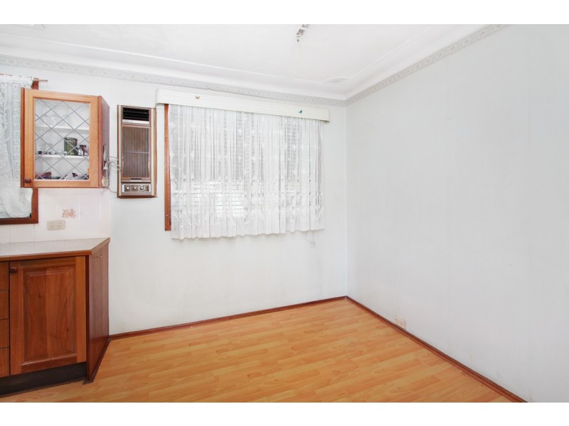 74 Barlow Street, Cambridge Park NSW 2747