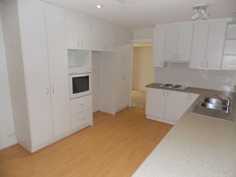 27 Racecourse Road, South Penrith NSW 2750