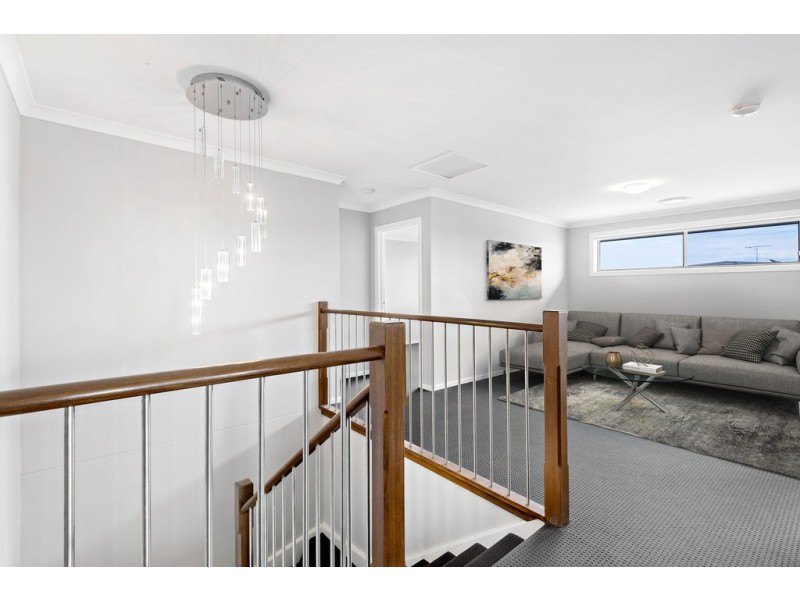 95 Bluestone Drive, Glenmore Park NSW 2745