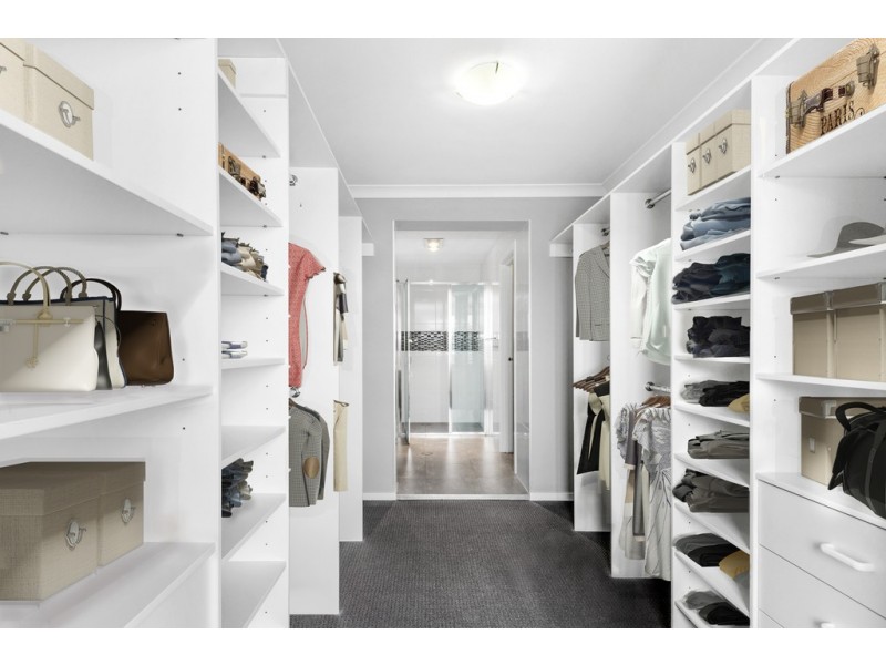 95 Bluestone Drive, Glenmore Park NSW 2745