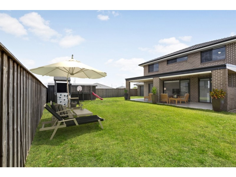 95 Bluestone Drive, Glenmore Park NSW 2745