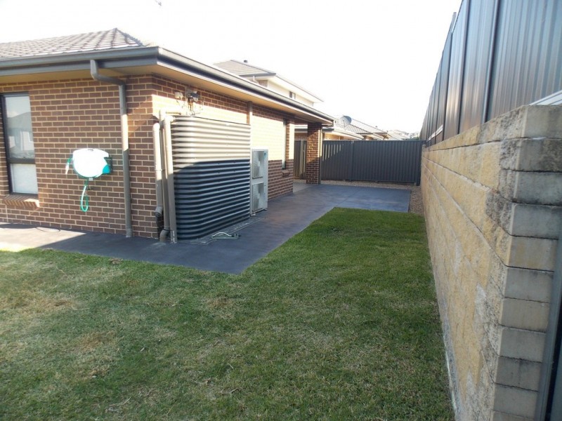 41 Binyang Avenue, Glenmore Park NSW 2745