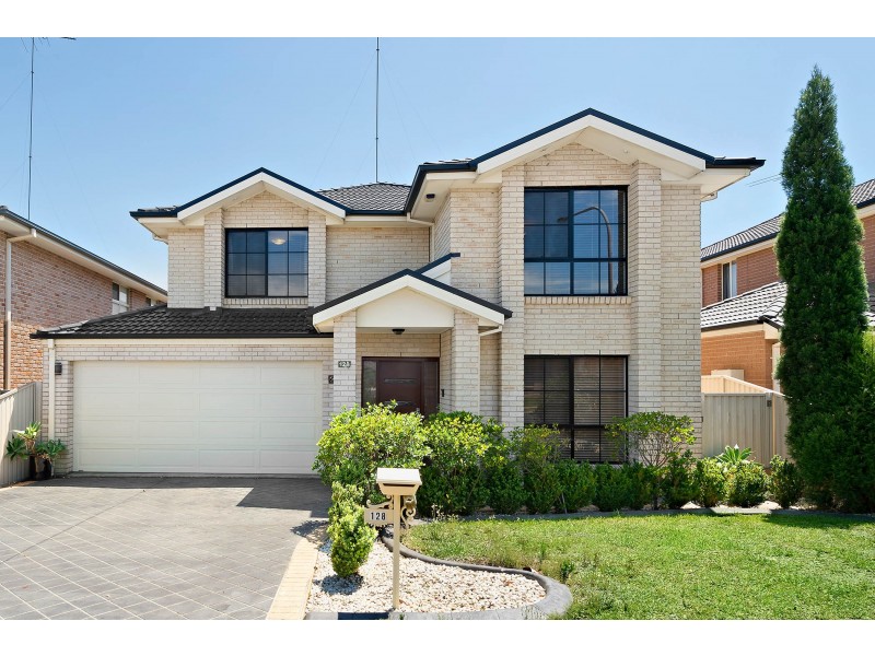128 Ridgetop Drive, Glenmore Park NSW 2745