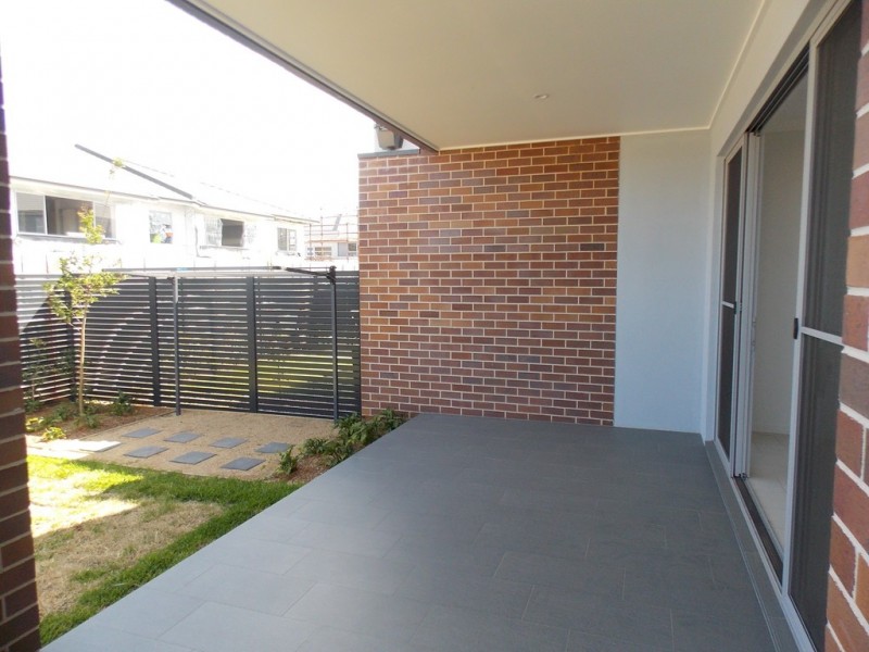 95 Bradley Street, Glenmore Park NSW 2745