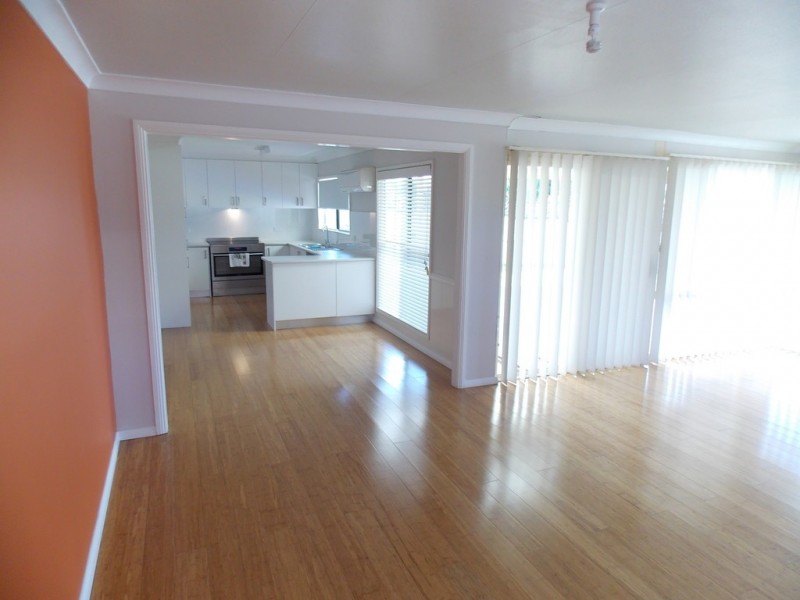 24 Dampier Avenue, Werrington County NSW 2747