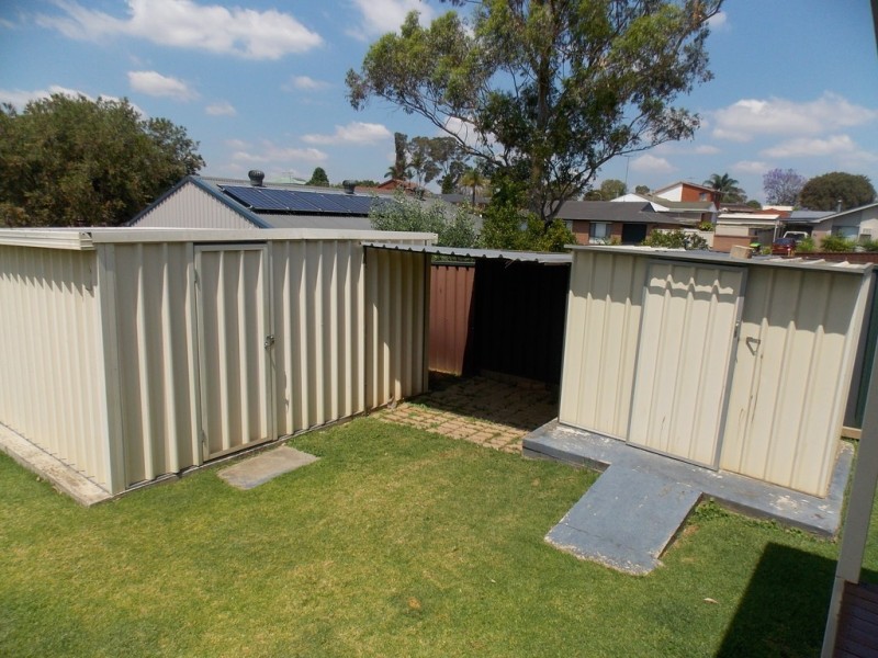 24 Dampier Avenue, Werrington County NSW 2747