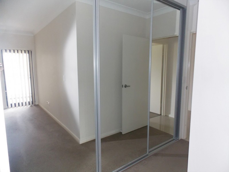 18/1 Glenmore Ridge Drive, Glenmore Park NSW 2745