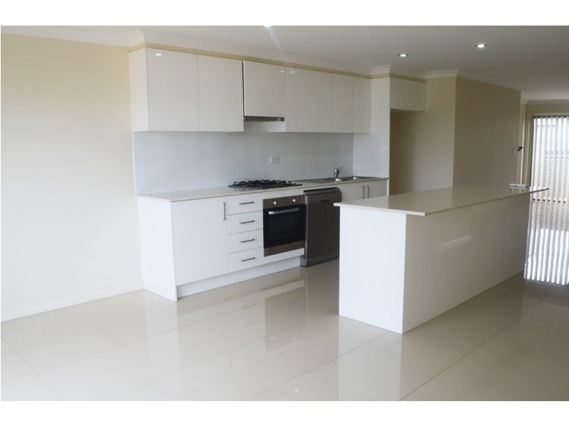 32/1 Glenmore Ridge Drive, Glenmore Park NSW 2745
