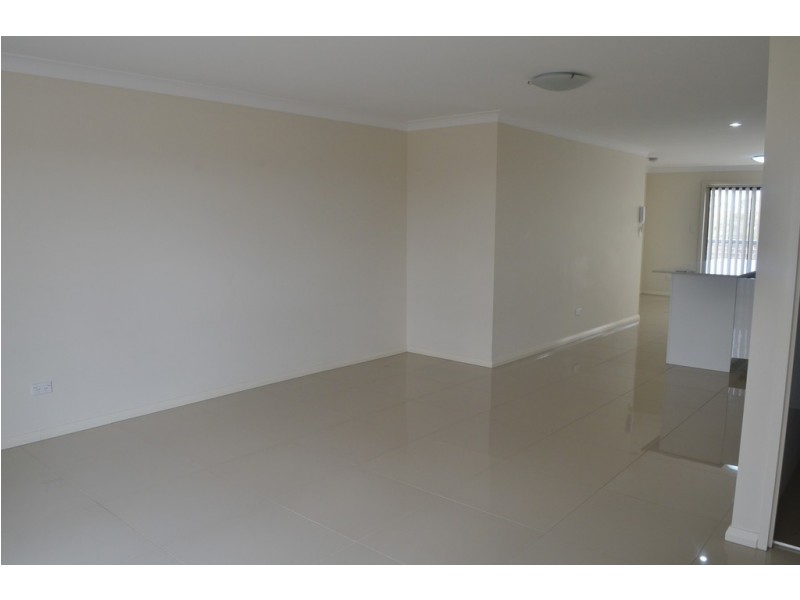 32/1 Glenmore Ridge Drive, Glenmore Park NSW 2745
