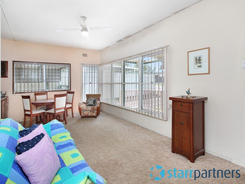 1 Sandringham Avenue, Cambridge Park NSW 2747