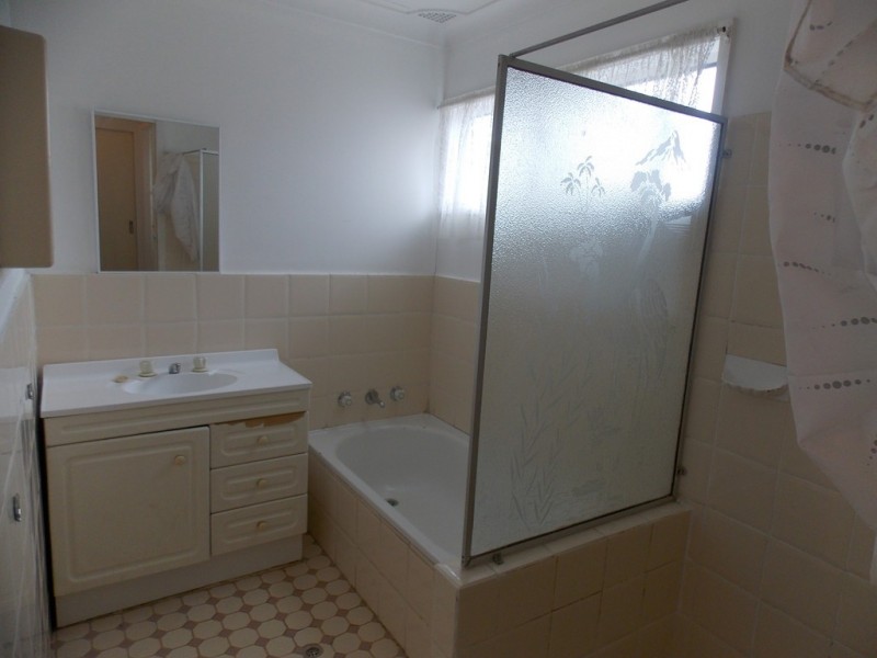 82 College Street, Cambridge Park NSW 2747