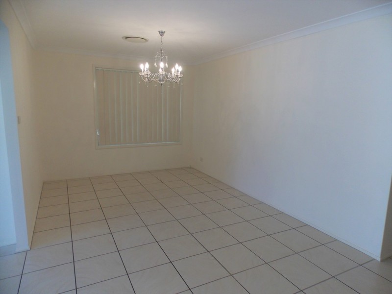 13 Branksome Way, Glenmore Park NSW 2745