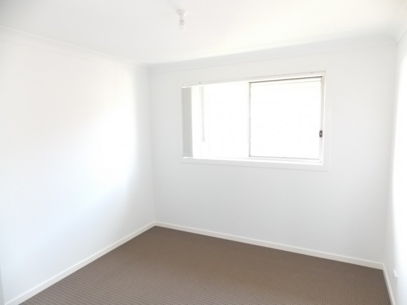 23 Edgewater Drive, Glenmore Park NSW 2745