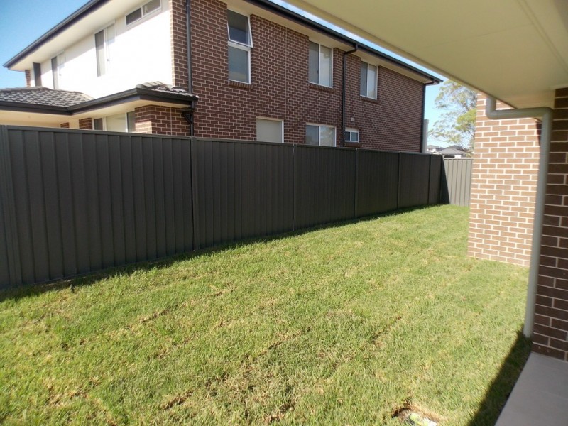 23 Edgewater Drive, Glenmore Park NSW 2745