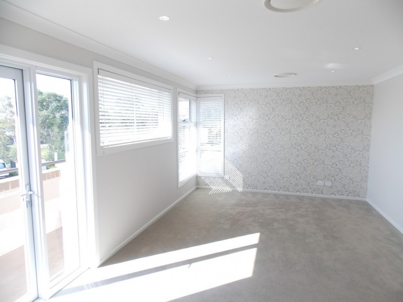 80 Bradley Street, Glenmore Park NSW 2745