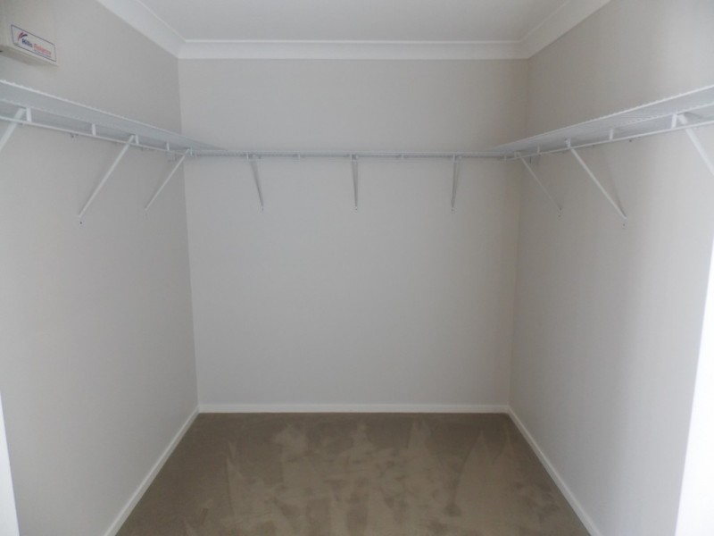 80 Bradley Street, Glenmore Park NSW 2745