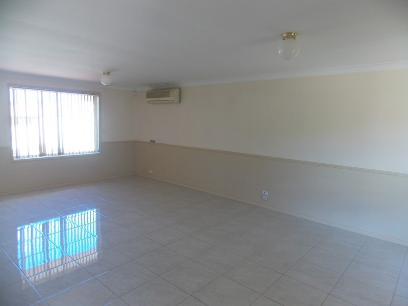 20 Coco Drive, Glenmore Park NSW 2745