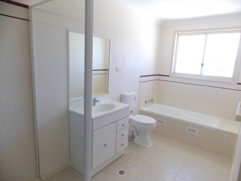 20 Coco Drive, Glenmore Park NSW 2745