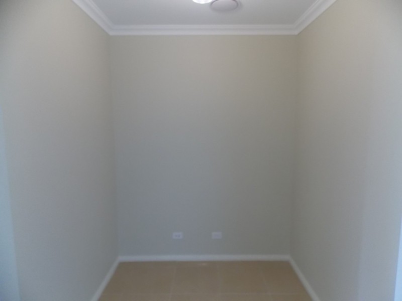 21 Bushpea Avenue, Denham Court NSW 2565