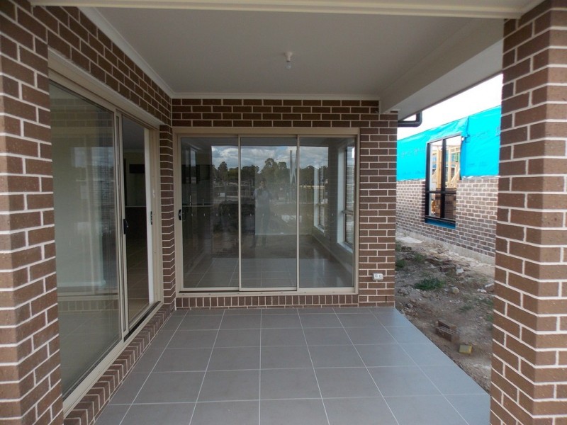 21 Bushpea Avenue, Denham Court NSW 2565