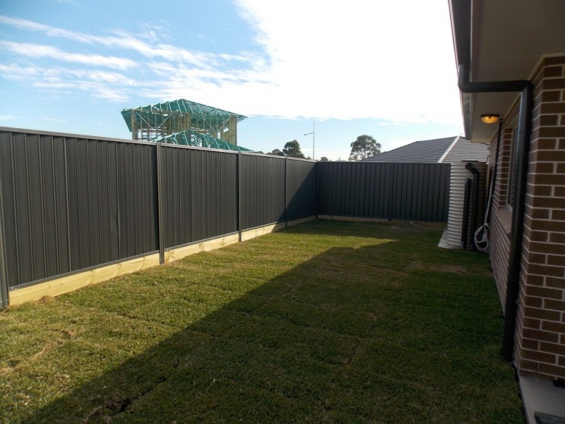 21 Bushpea Avenue, Denham Court NSW 2565