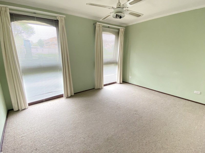 22 Chatsworth Road, St Clair NSW 2759