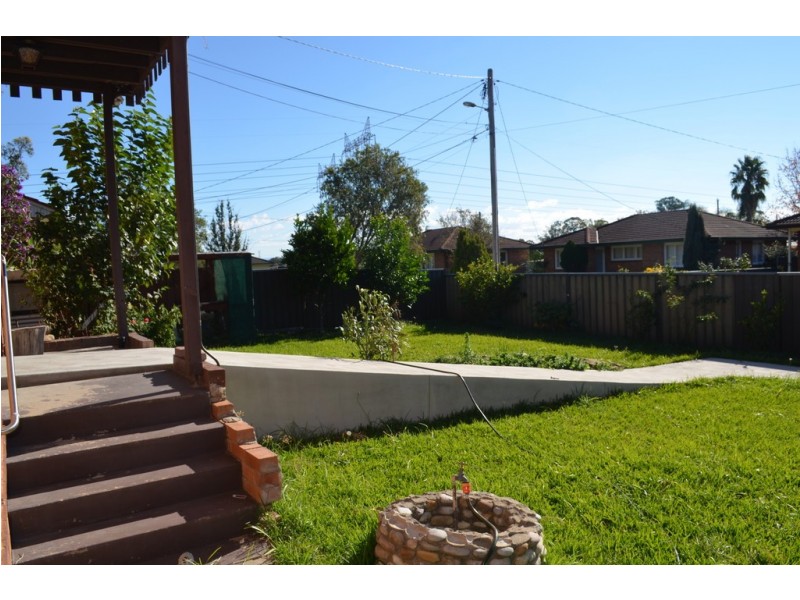 36 Gasmata Crescent, Whalan NSW 2770