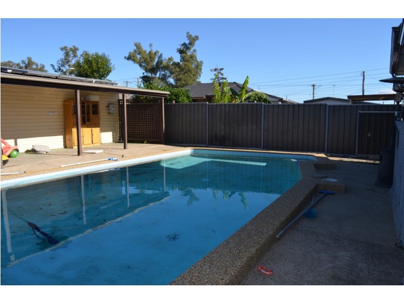 36 Gasmata Crescent, Whalan NSW 2770