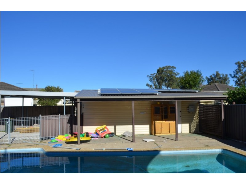 36 Gasmata Crescent, Whalan NSW 2770