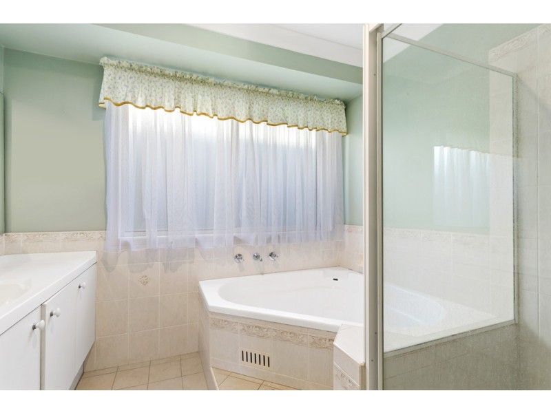 49 St Andrews Drive, Glenmore Park NSW 2745