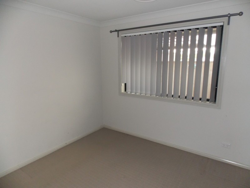 17 Silverwood Way, Claremont Meadows NSW 2747