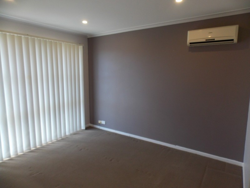 103 Pine Creek Circuit, St Clair NSW 2759