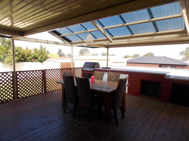 103 Pine Creek Circuit, St Clair NSW 2759