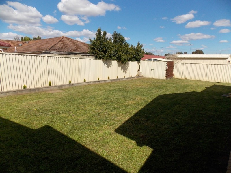 103 Pine Creek Circuit, St Clair NSW 2759