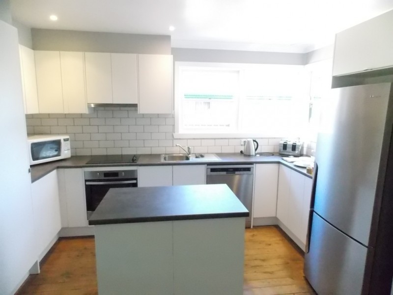 8 Christie Street, South Penrith NSW 2750
