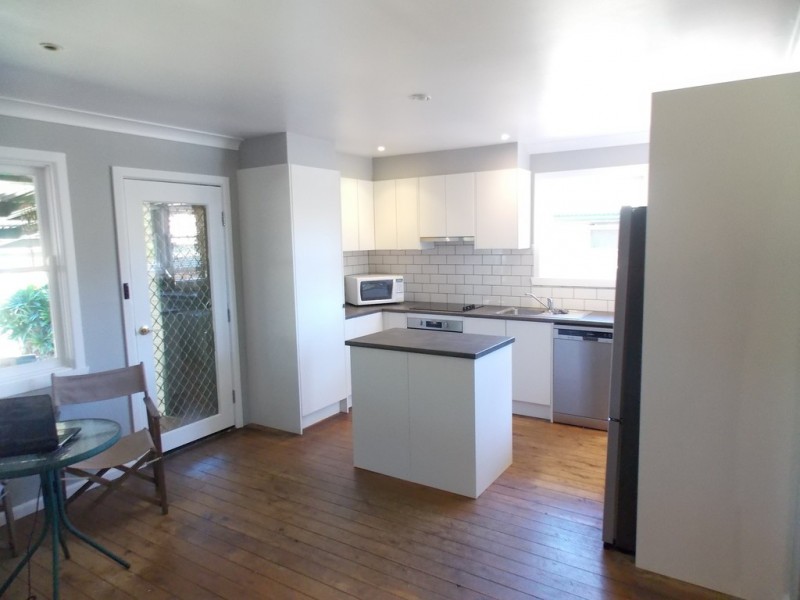 8 Christie Street, South Penrith NSW 2750