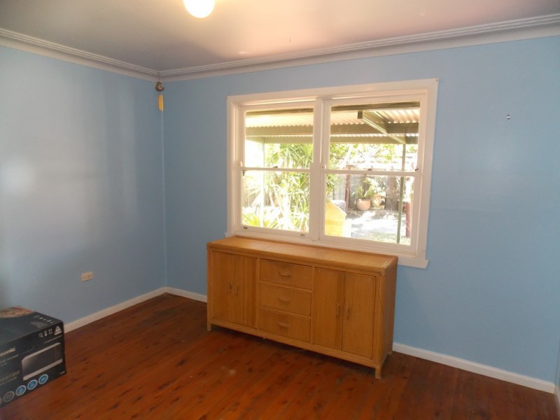 8 Christie Street, South Penrith NSW 2750