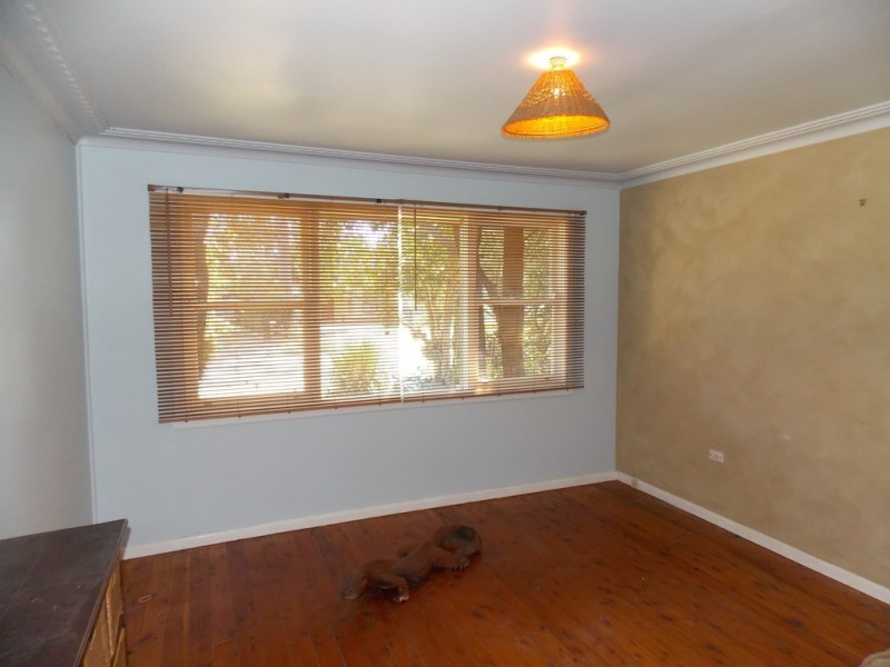 8 Christie Street, South Penrith NSW 2750