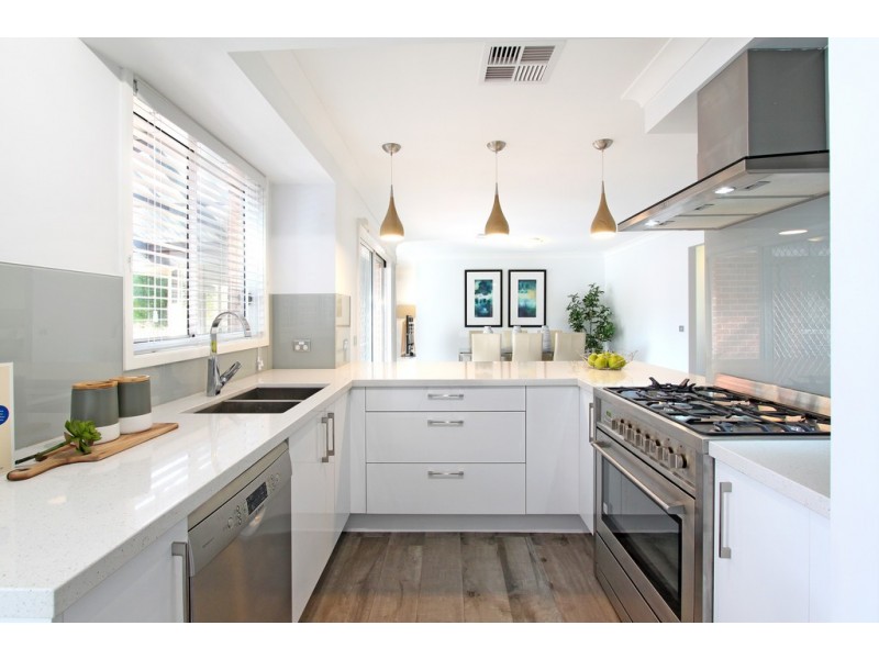 33 Wari Avenue, Glenmore Park NSW 2745