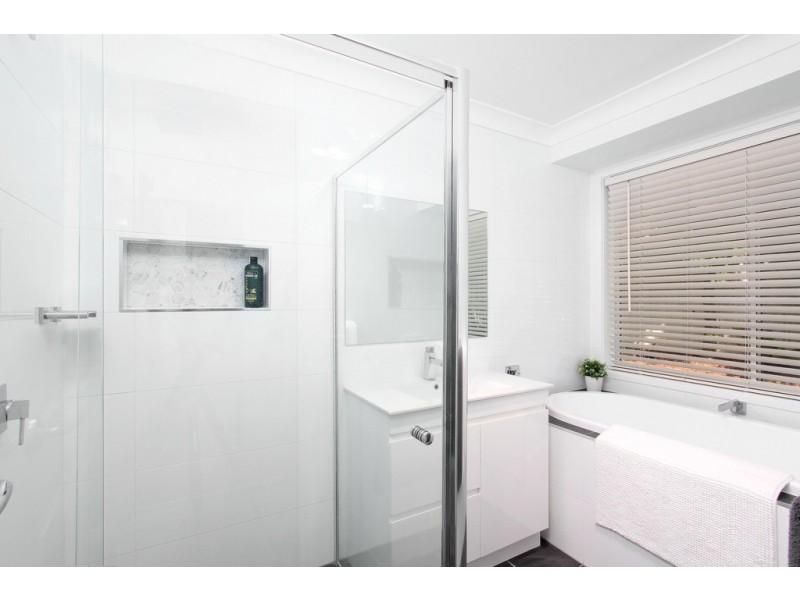 33 Wari Avenue, Glenmore Park NSW 2745