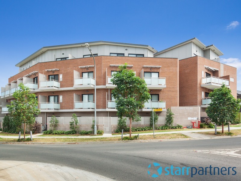 4/2 Glenmore Ridge Drive, Glenmore Park NSW 2745