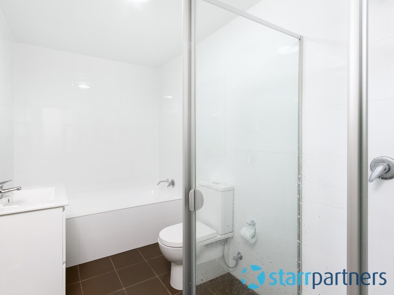 4/2 Glenmore Ridge Drive, Glenmore Park NSW 2745