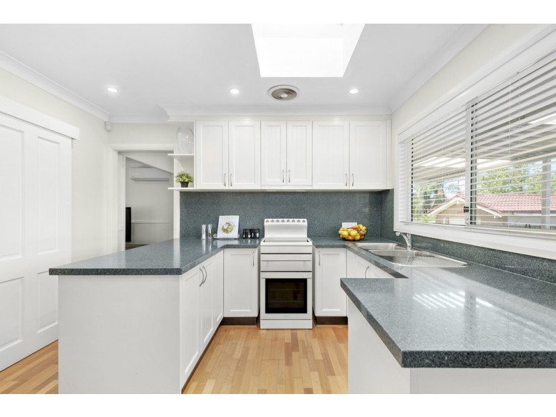 9 Kerran Close, Cambridge Park NSW 2747
