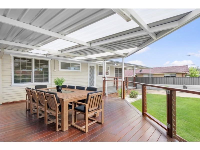 9 Kerran Close, Cambridge Park NSW 2747