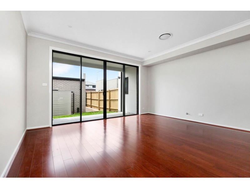 16 Hudson Street, Penrith NSW 2750