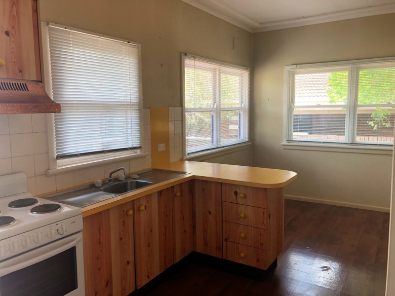 111 Derby Street, Penrith NSW 2750